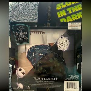 Nightmare Before Christmas Plush Glow in The Dark Blanket